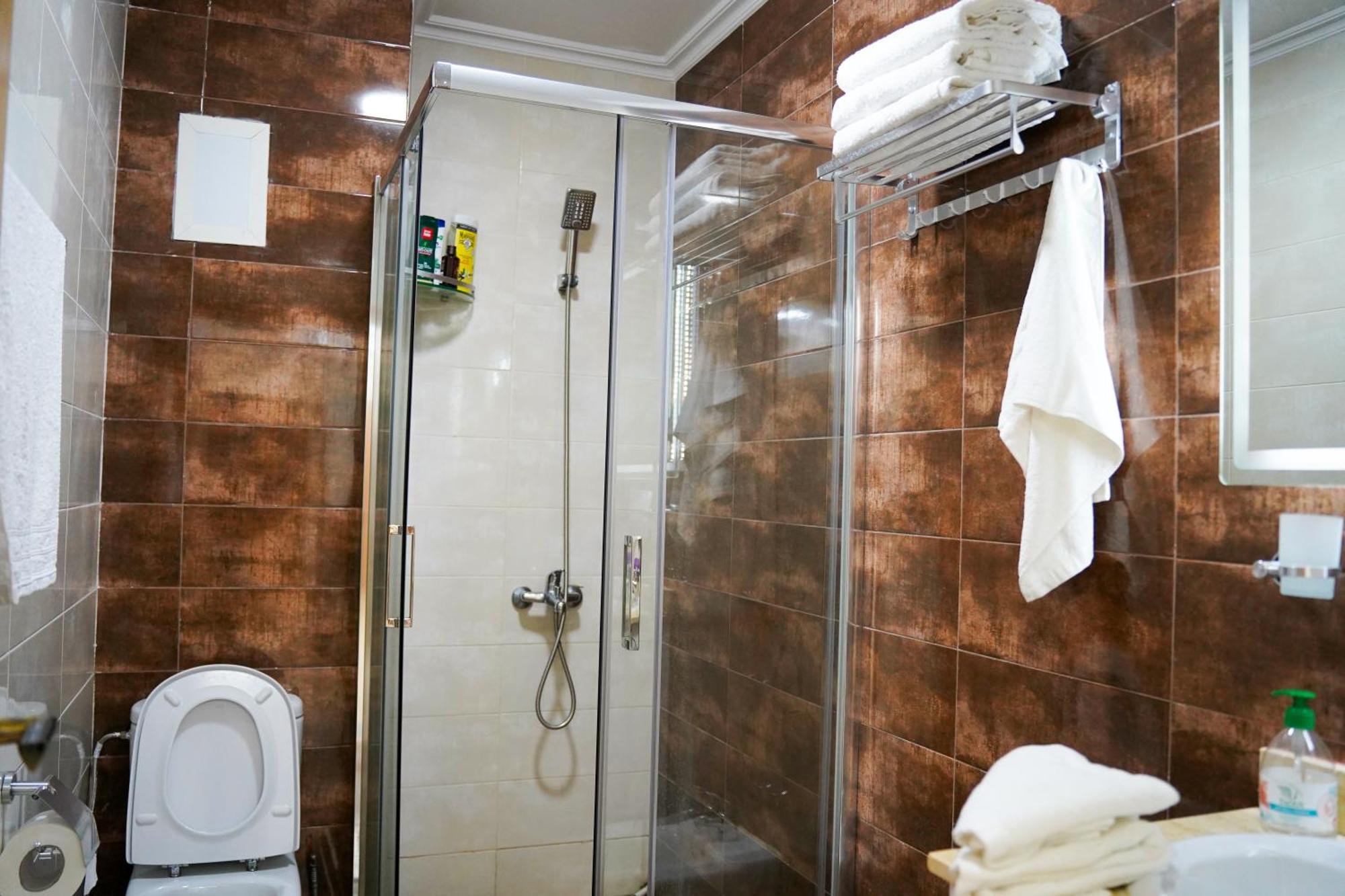 Appartamento Ideal Pour Les Familles Dans Un Quartier Calme Proche De La Corniche
